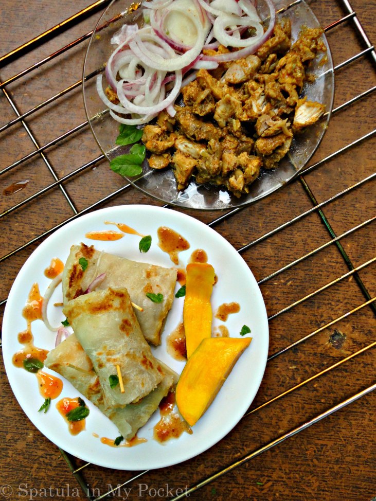 Hot parathas filled with succulent pieces of chicken and loads of yummy chutney are to die for! 